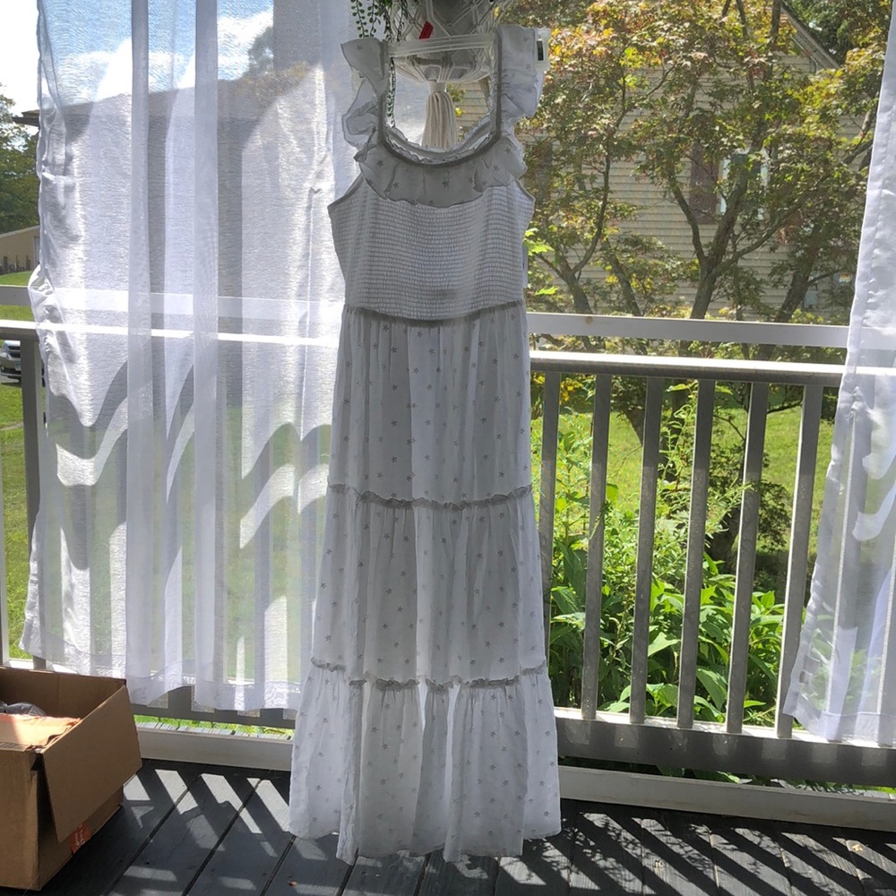 Old navy white smocked maxi dress